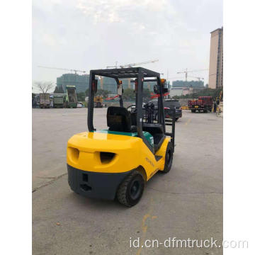 Komastu Fork Lift 3T